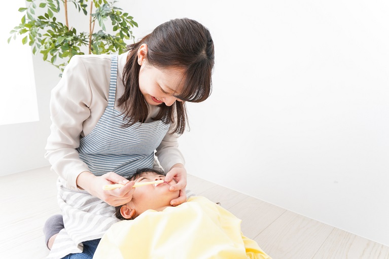 お子様の仕上げ磨き